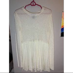 Super cute sweater shirt